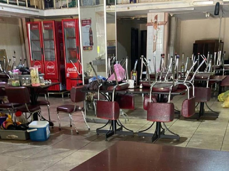 ¿Fuiste a desayunar ahí? Cierra Almuerzos y Comidas El Portal, un clásico del Centro de León
