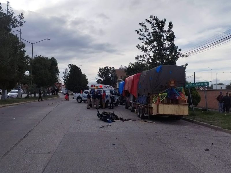 Pierde el control en bulevar Diligencias y muere; Oswaldo viajaba en moto por San Felipe