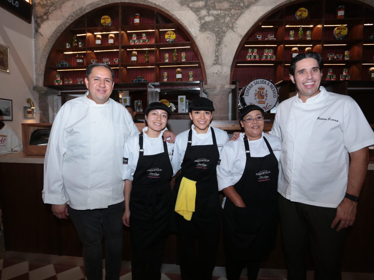 Busca llevar los sabores y ambiente de España a León