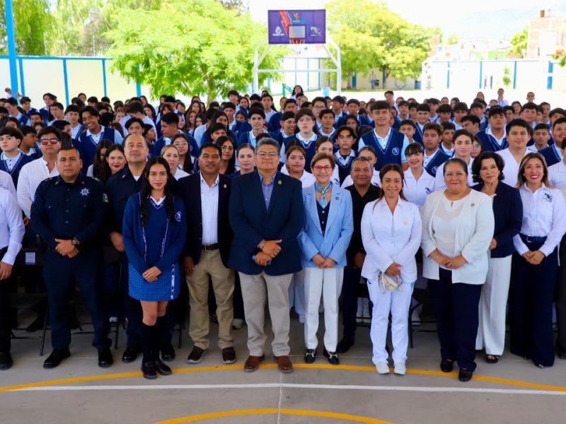 Inician clases en el CECyTEG con celebración por su 30 aniversario