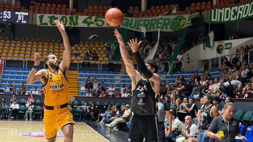 Abejas de León vencen a Panteras de Aguascalientes en el primer partido de la serie