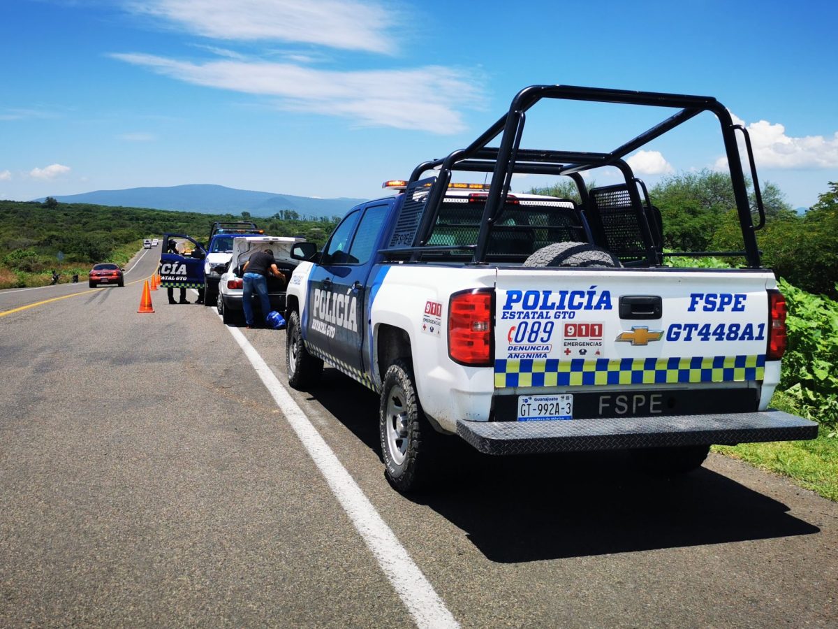 Emboscan a policías de las FSPE y huyen a pie en Yuriria