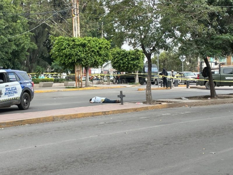 Asesinan a limpiaparabrisas junto a una cruz de madera en el bulevar Mariano J. García
