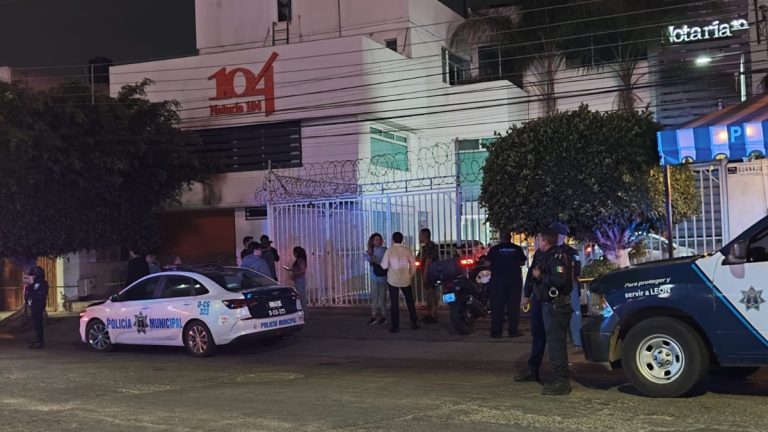 Bomba molotov notaría 104
