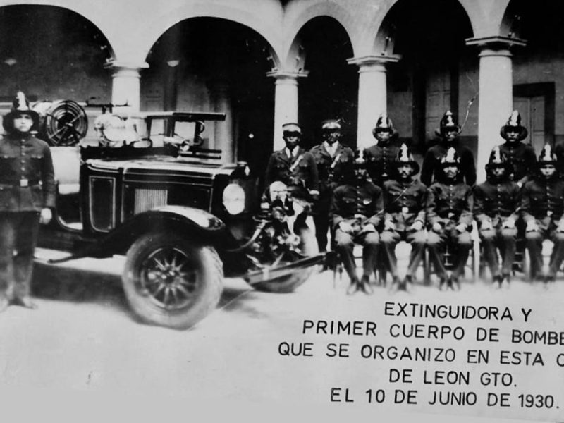 Bomberos de León: Una vida entre alarmas y emergencias
