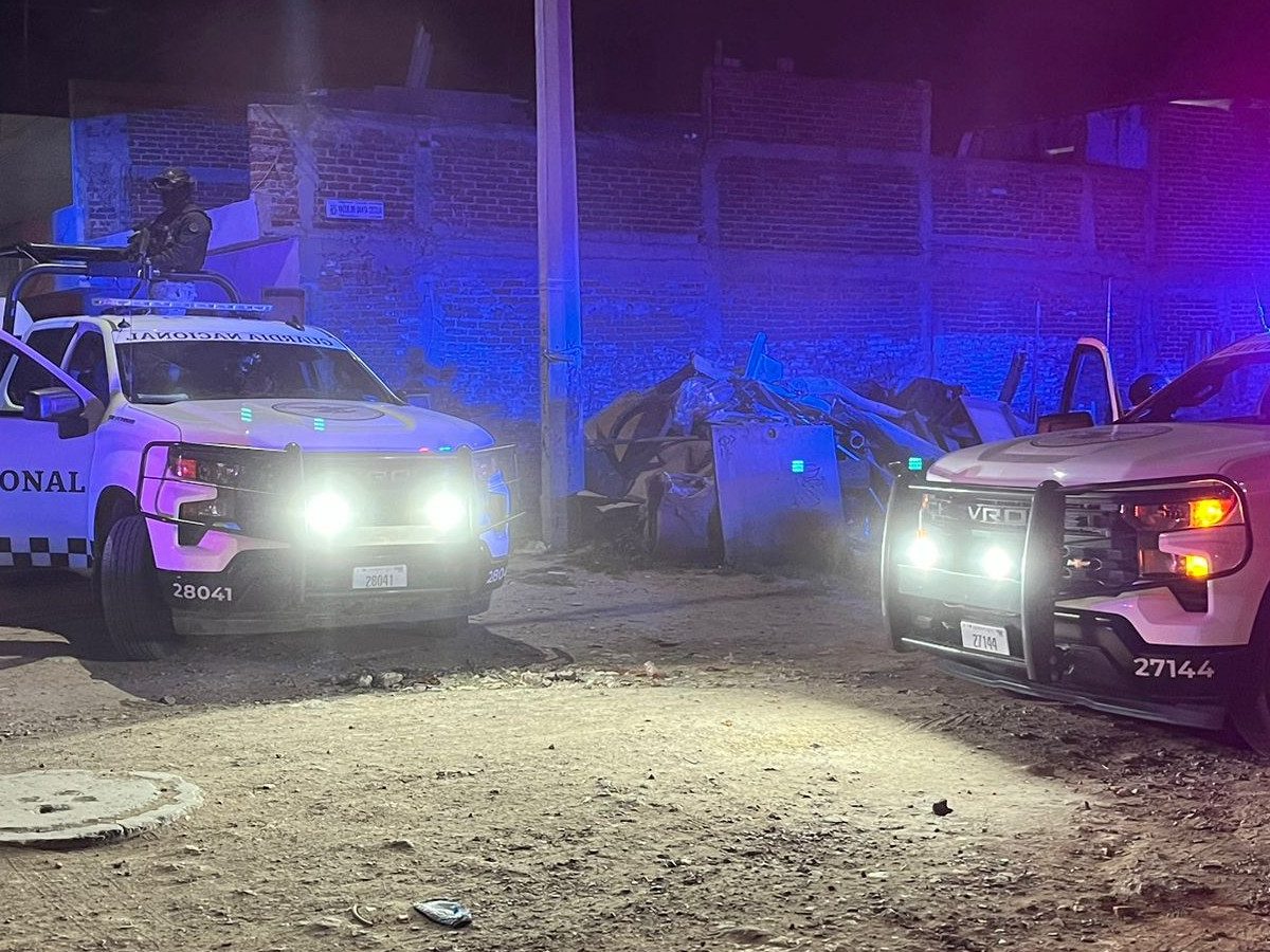 Hallan a hombre golpeado y sin vida en terreno baldío de El Yacimiento