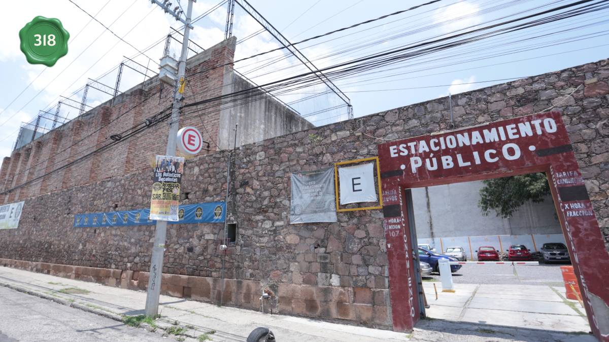 Hoy es un estacionamiento… antes fue un estadio e iba a ser una penitenciaría