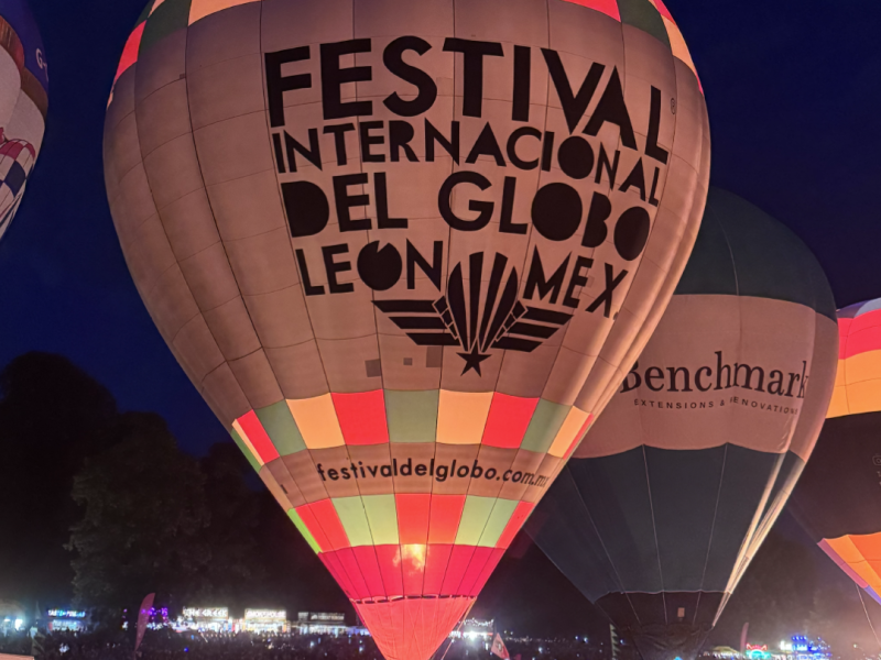 Globos, drones y música: así brilló el FIG de León en CDMX