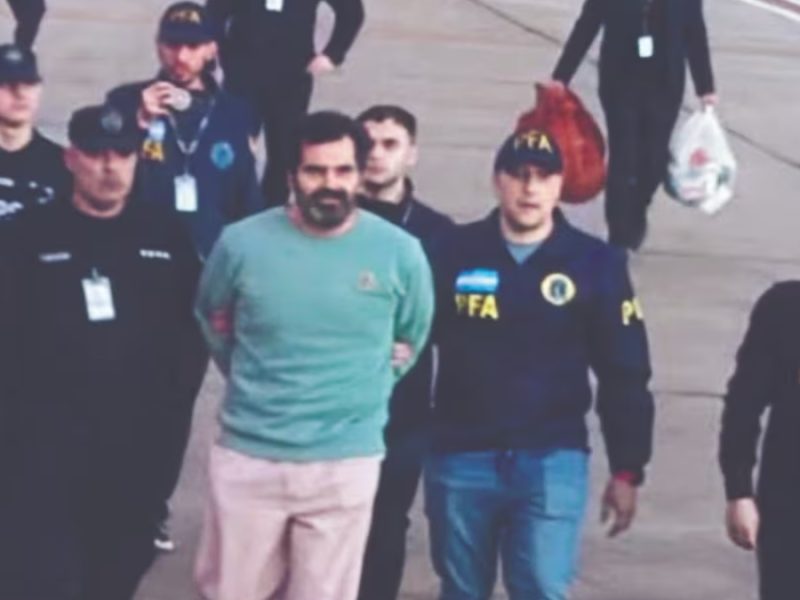 FGR imputa huachicol fiscal a Fernando Farías; defensa alega opacidad en acusaciones