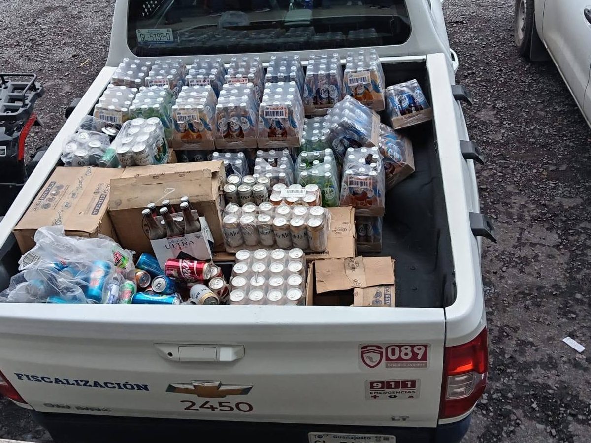 Van por frenar bebidas adulteradas en Celaya: pedirán destruir botellas de alcohol