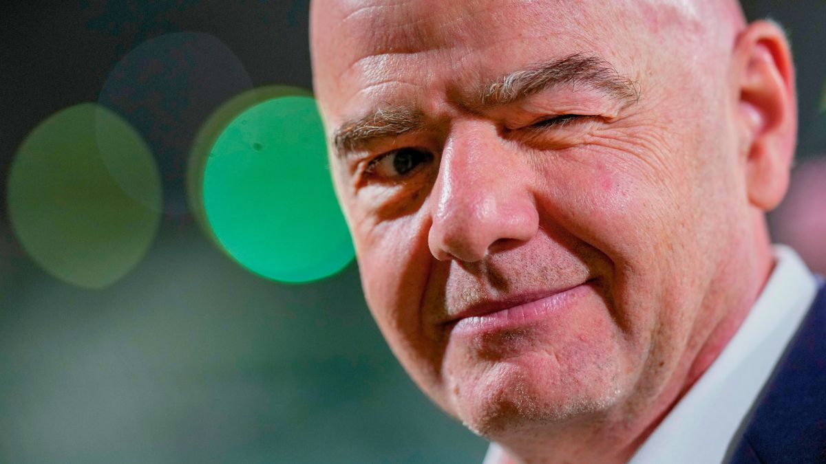 Gianni Infantino puede perder la presidencia de la FIFA. AP.