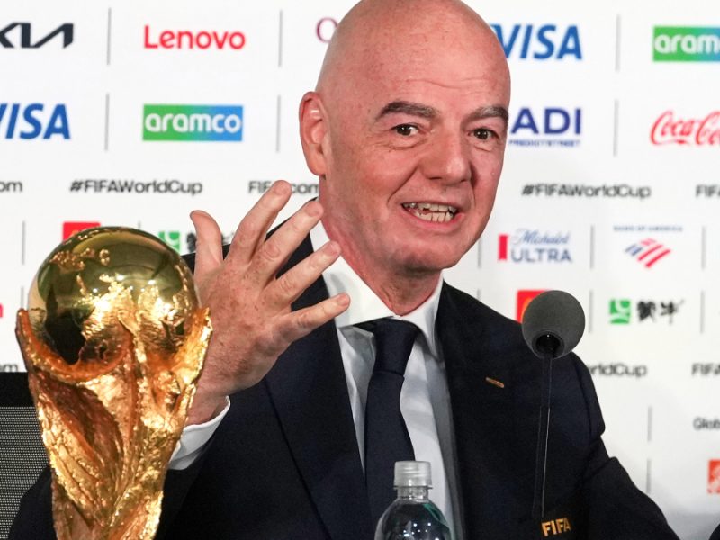 Pese a disculpa de Gianni Infantino, UEFA sigue con plan de boicotear Mundial de Futbol