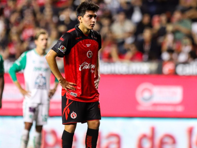 Dan bienvenida a Gilberto Mora… en la Universidad
