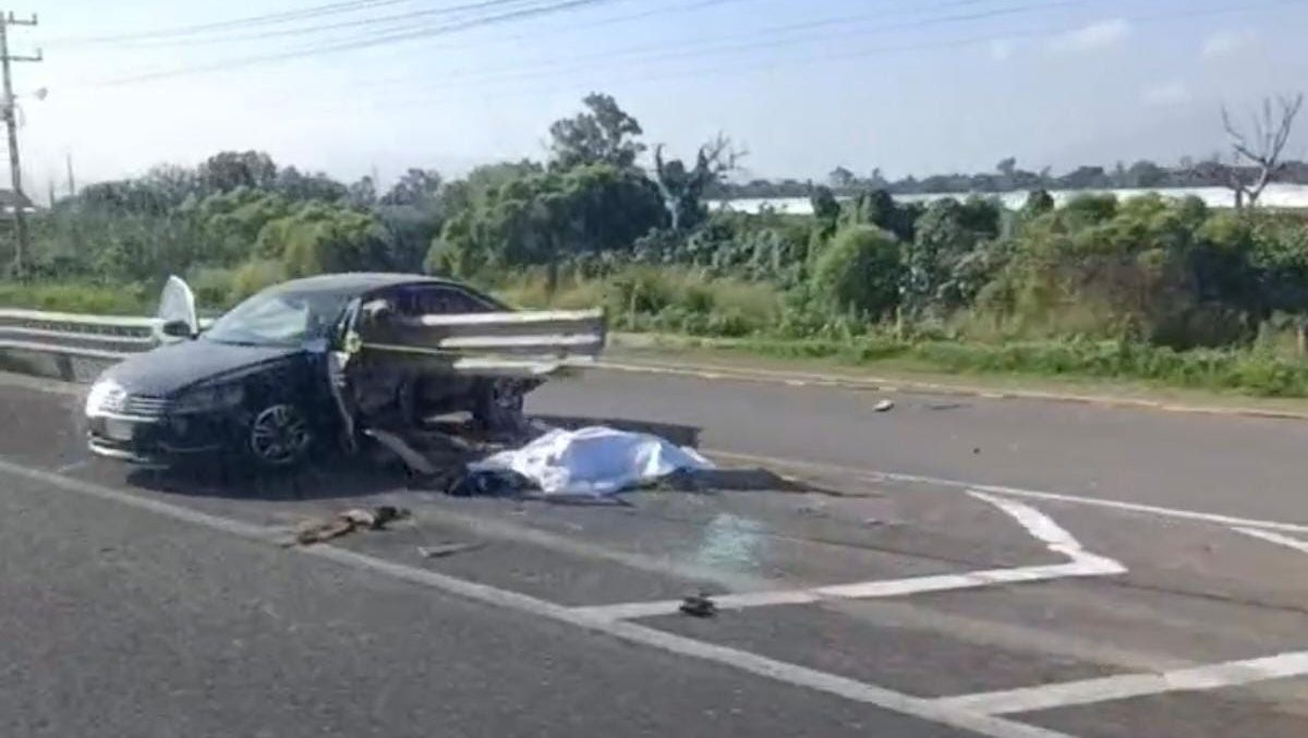 Mueren dos personas tras choques en la carretera Panamericana