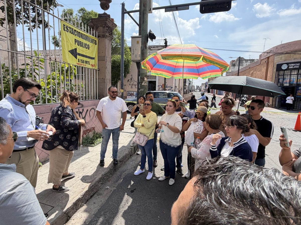 Protestan por fraude en la escuela Luz María en Celaya: Cobran inscripción y anuncian cierre
