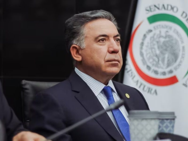 Extitular Anticorrupción recaba firmas contra Inzunza; busca que senador enfrente justicia
