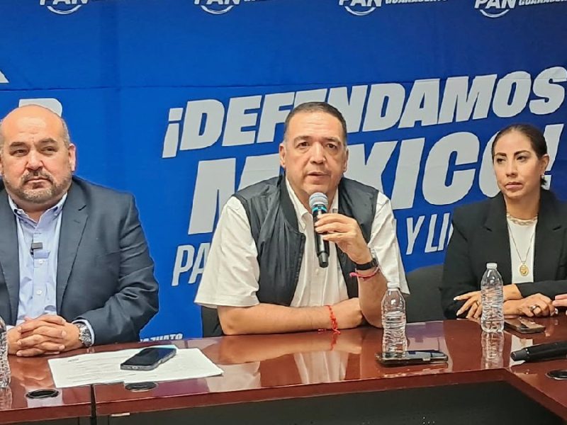 Jorge Espadas supera meta de firmas en el PAN León con aliados exverdes