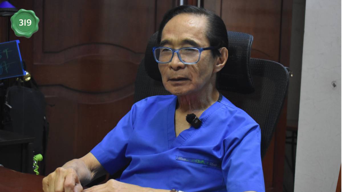 José Sashida: el cirujano de 84 años que sigue entrando al quirófano en León