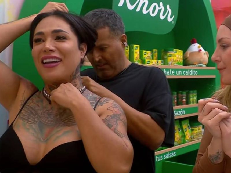 Karina Torres recibe costoso collar de diamantes por parte de Aldo Rendón, por su cumpleaños