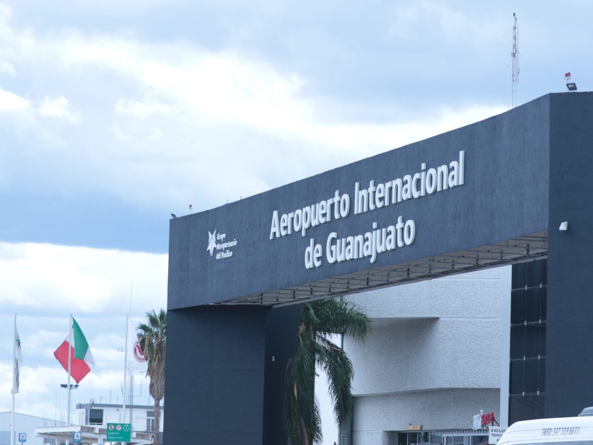 Piden renombrar el Aeropuerto de Guanajuato en honor a José Alfredo Jiménez