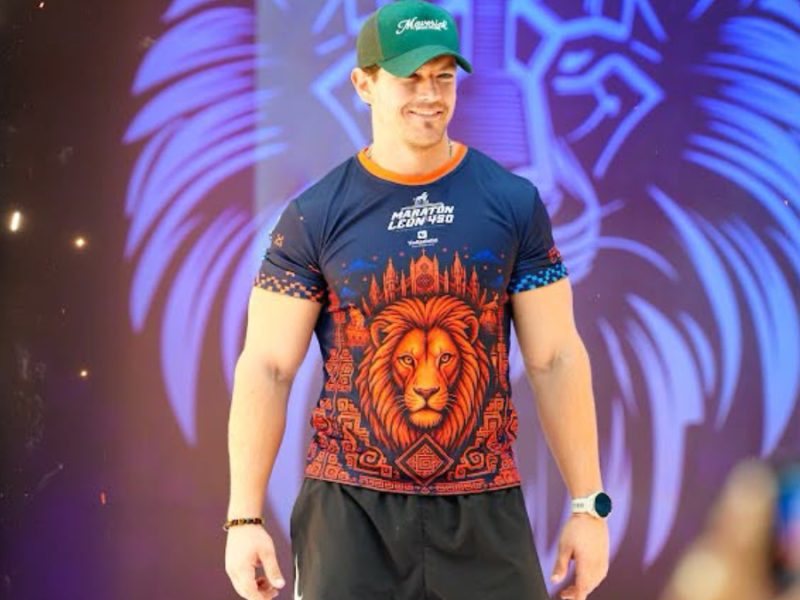 Maratón León 450 presenta playeras y medallas con vistosos diseños para su edición 46