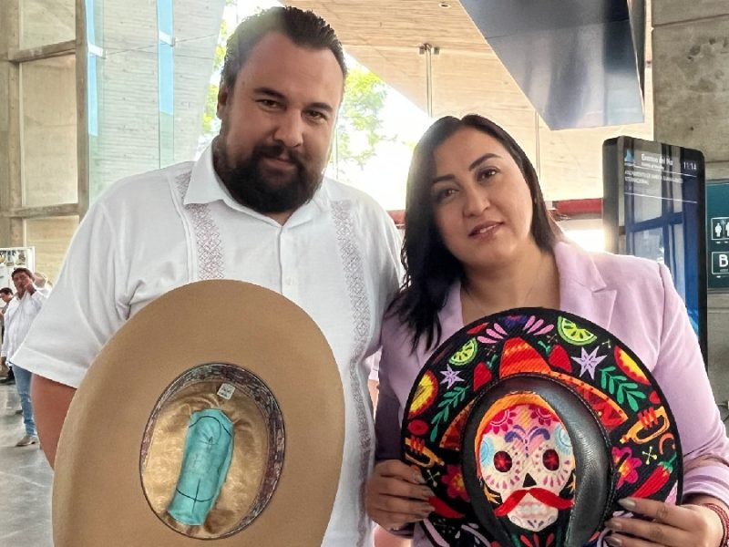 Entregan distintivo Marca Guanajuato Internacional a un centenar de empresas