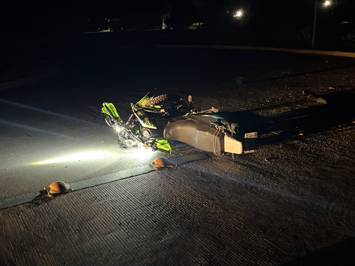 Muere motociclista de León tras estrellarse en el Eje Metropolitano en Purísima del Rincón