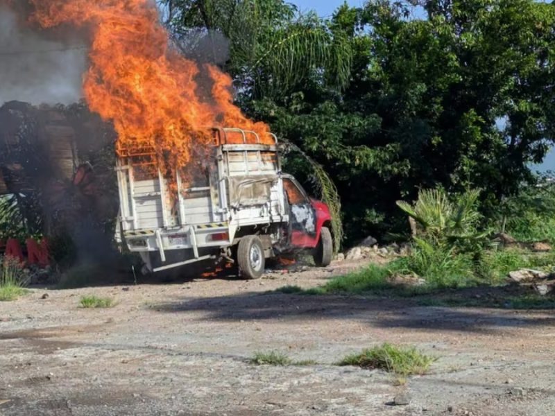 Narcobloqueos en Michoacán: Lanzan operativo por tierra y aire contra grupo criminal