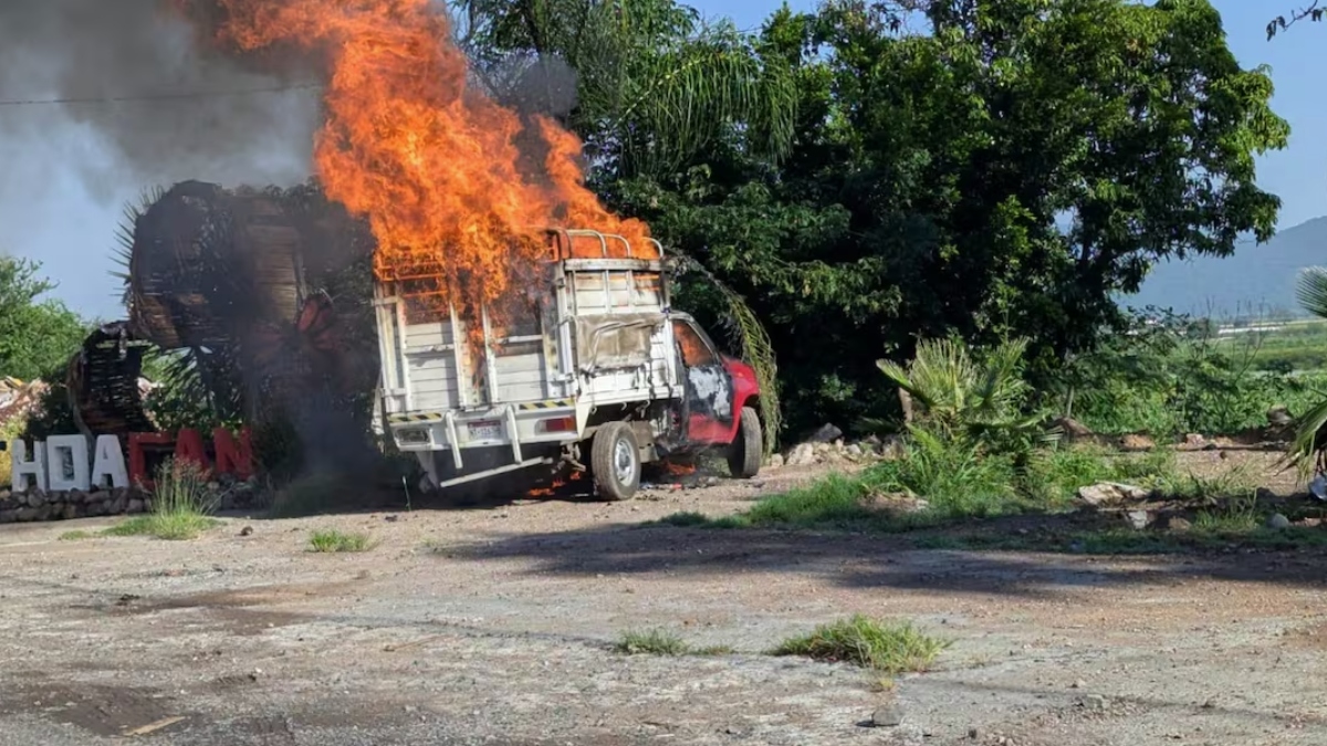 Narcobloqueos Michoacán (1)