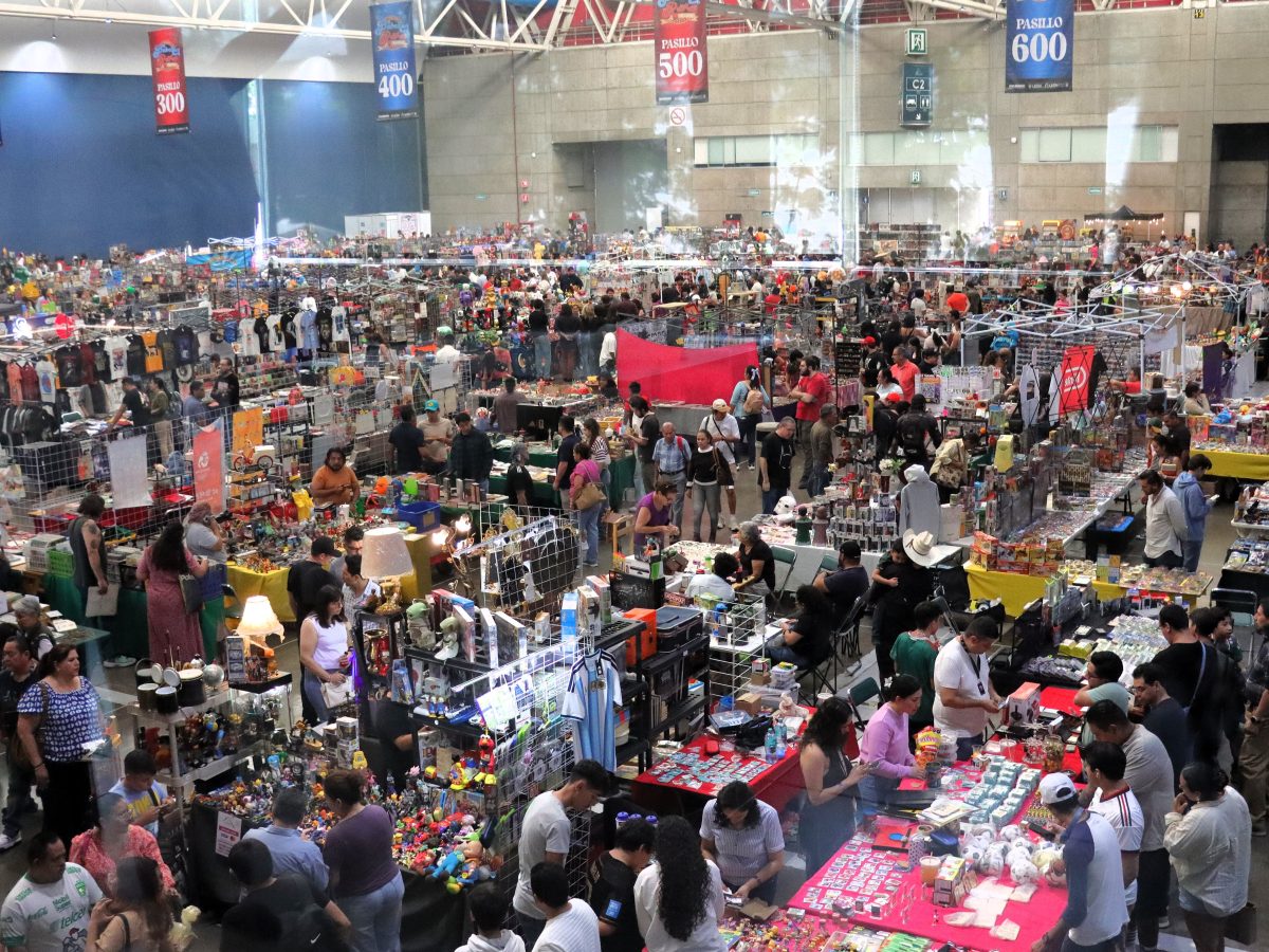 Pabellón Retro y Auto Retro cautivan el Poliforum León con más de 15 mil visitantes