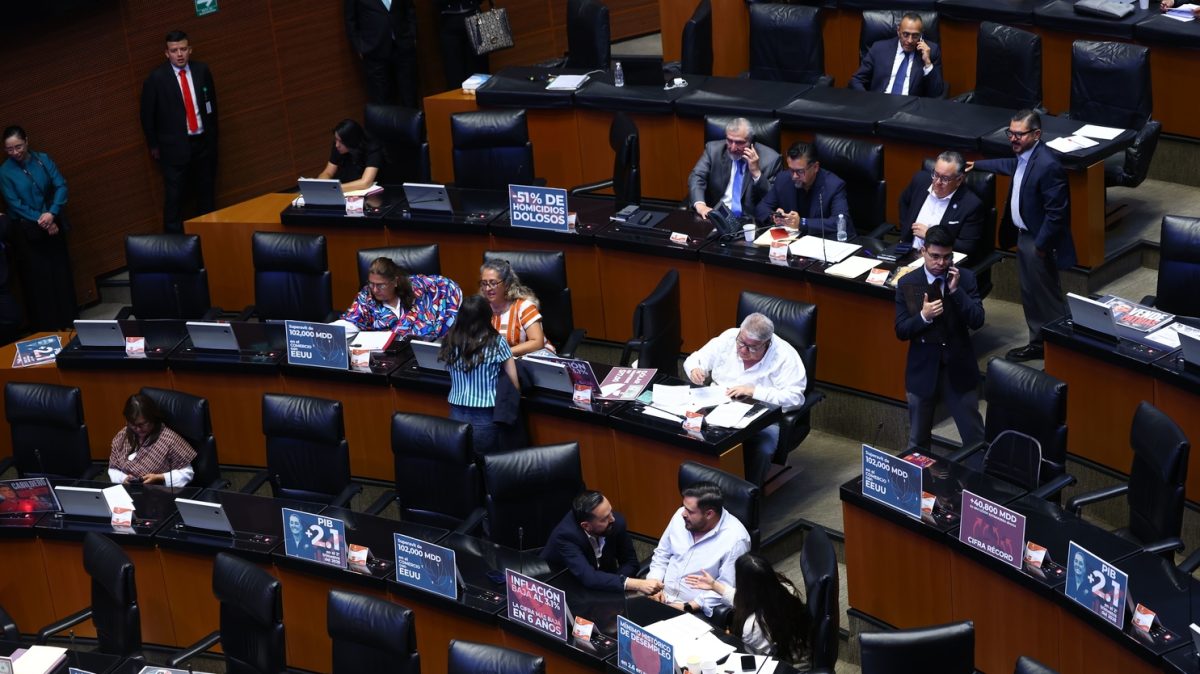 Imponen multas a 41 funcionarios