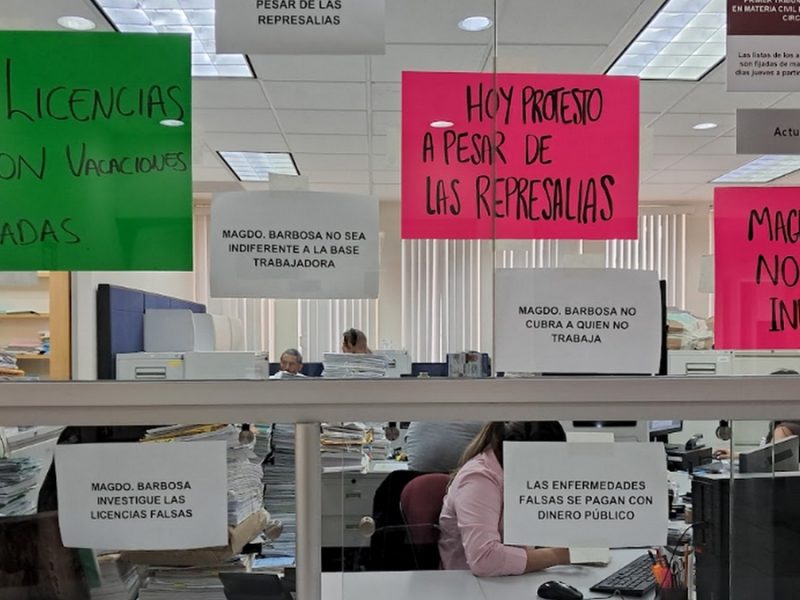 Protestan en Tribunal Colegiado de Guanajuato; acusan favoritismo de magistrado