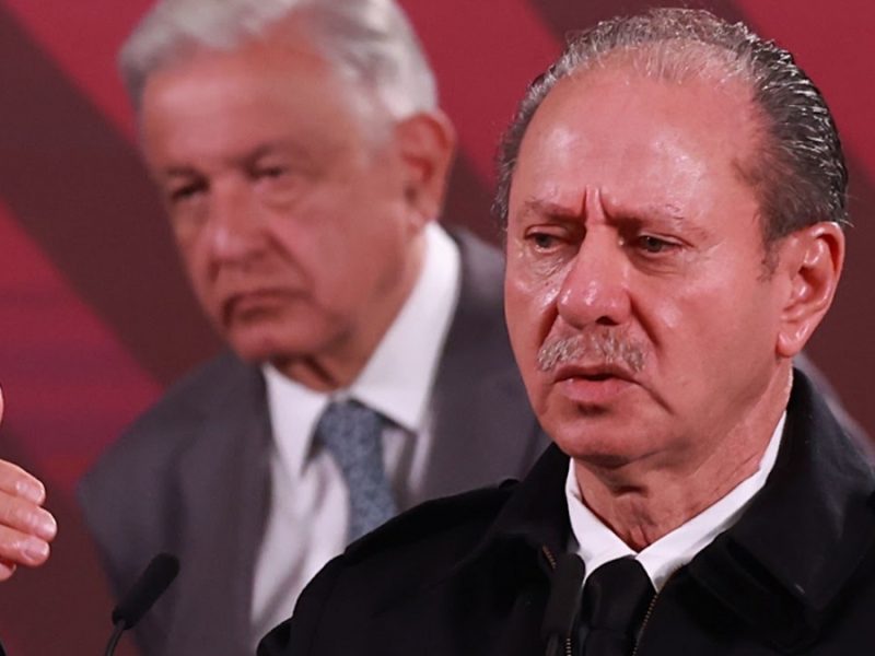 Citaron a Ojeda, secretario de Marina con AMLO, por caso de huachicol y FGR no lo halló