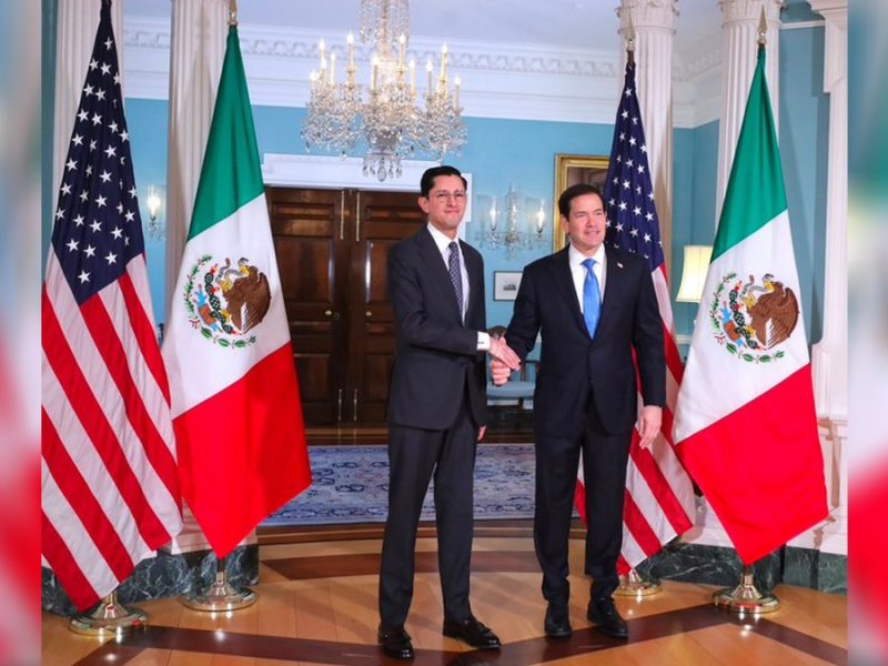 Trump presiona a México para frenar migración hacia EU, incluidos mexicanos