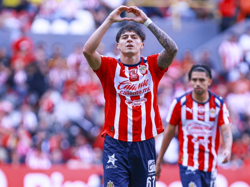 Sergio Aguayo se marcha de Chivas y llegará al futbol de Colombia