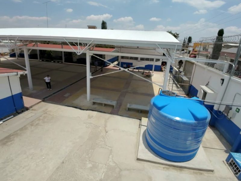 Telesecundaria de León le dice adiós a la escasez: Cosecharán agua de lluvia