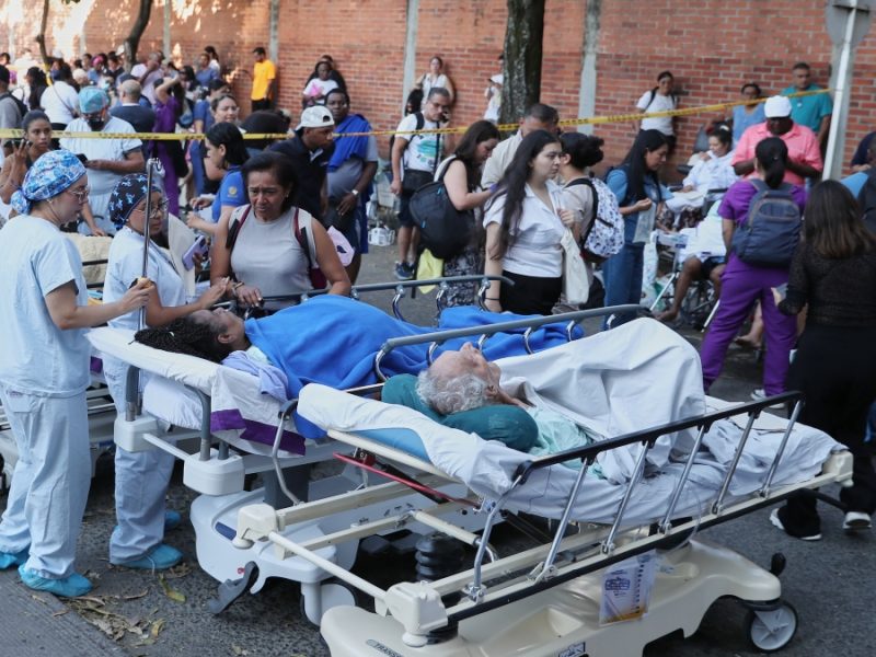 Terremoto de 7.4 azota a Colombia con múltiples heridos; México envía ayuda