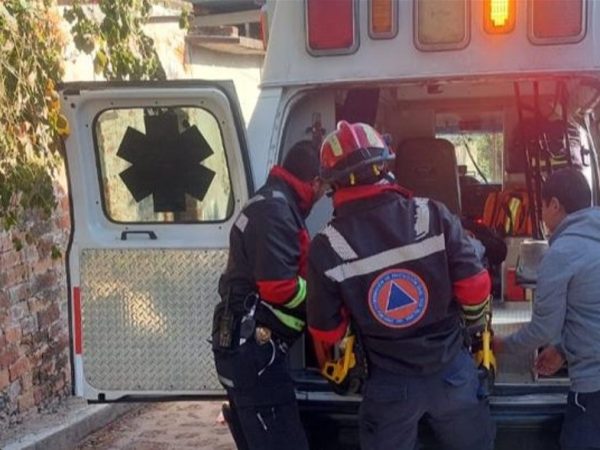 Mujer es atropellada junto a su hijo en Purísima del Rincón; acusan a su pareja y huye