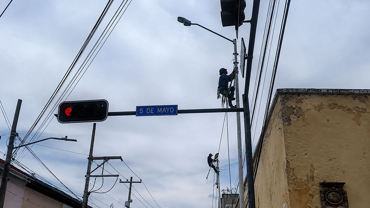 Celaya alumbrado lámparas