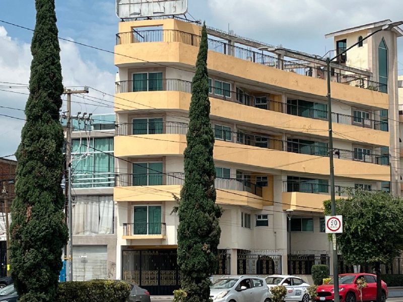 Impacta a comercios del Centro el cierre del tradicional Hotel Barón