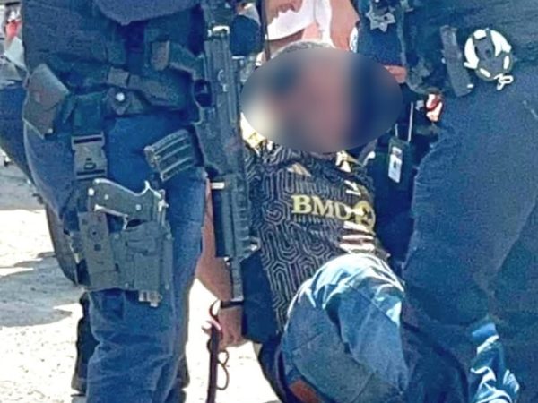 Ya los tenía hartos: Vecinos y despachador amarran a asaltante de gasolinera en Irapuato