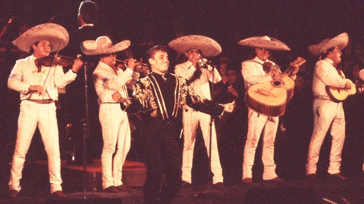 juan gabriel bellas artes
