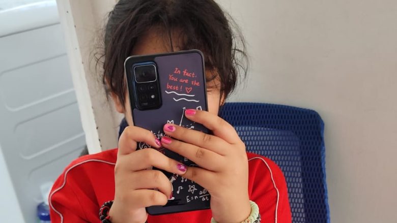 Addicción al celular afecta al desarrollo de los niños en Guanajuato