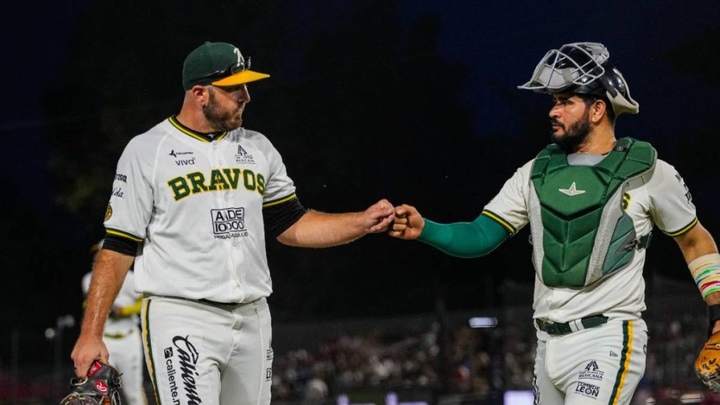 Bravos de León remontan con explosivo séptimo inning y aseguran la serie ante Querétaro