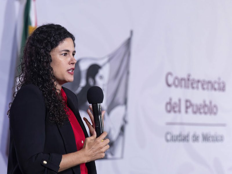 Buscan prohibir la doble nacionalidad a candidatos a la Presidencia y Gubernaturas