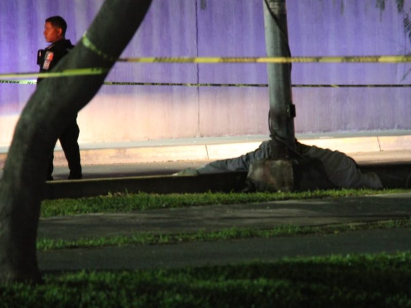 Fatal accidente deja muerto a joven motociclista en bulevar Solidaridad de Irapuato