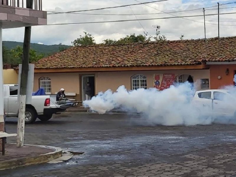 ¿Mosquitos inmunes? Vecinos de Moroleón y Uriangato exigen frenar la plaga