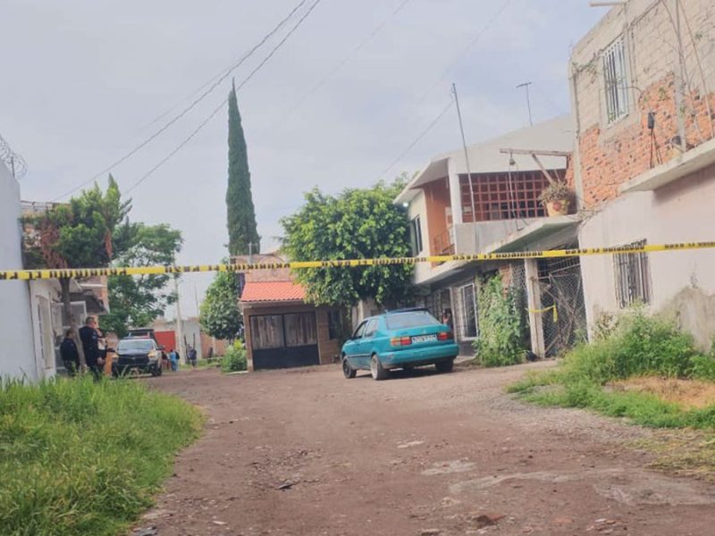 Familiares encuentran muerto a hombre, lo asesinaron a balazos en Salamanca