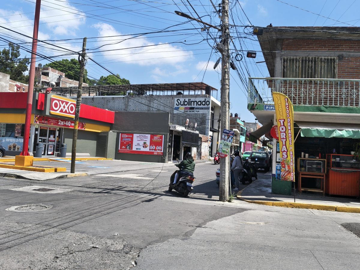 Franquicias afectan a tiendas de abarrotes en Moroleón y Uriangato 