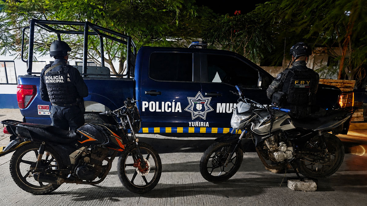 Yuriria ataque policías